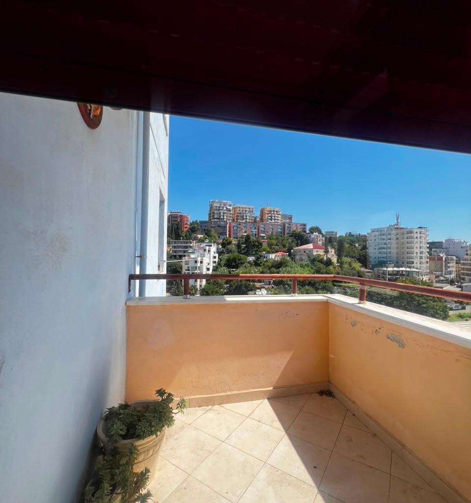 SHITET APARTAMENT 2+1+2+3 BALLKONE PRANE MUZEUT ARKEOLOGJIK