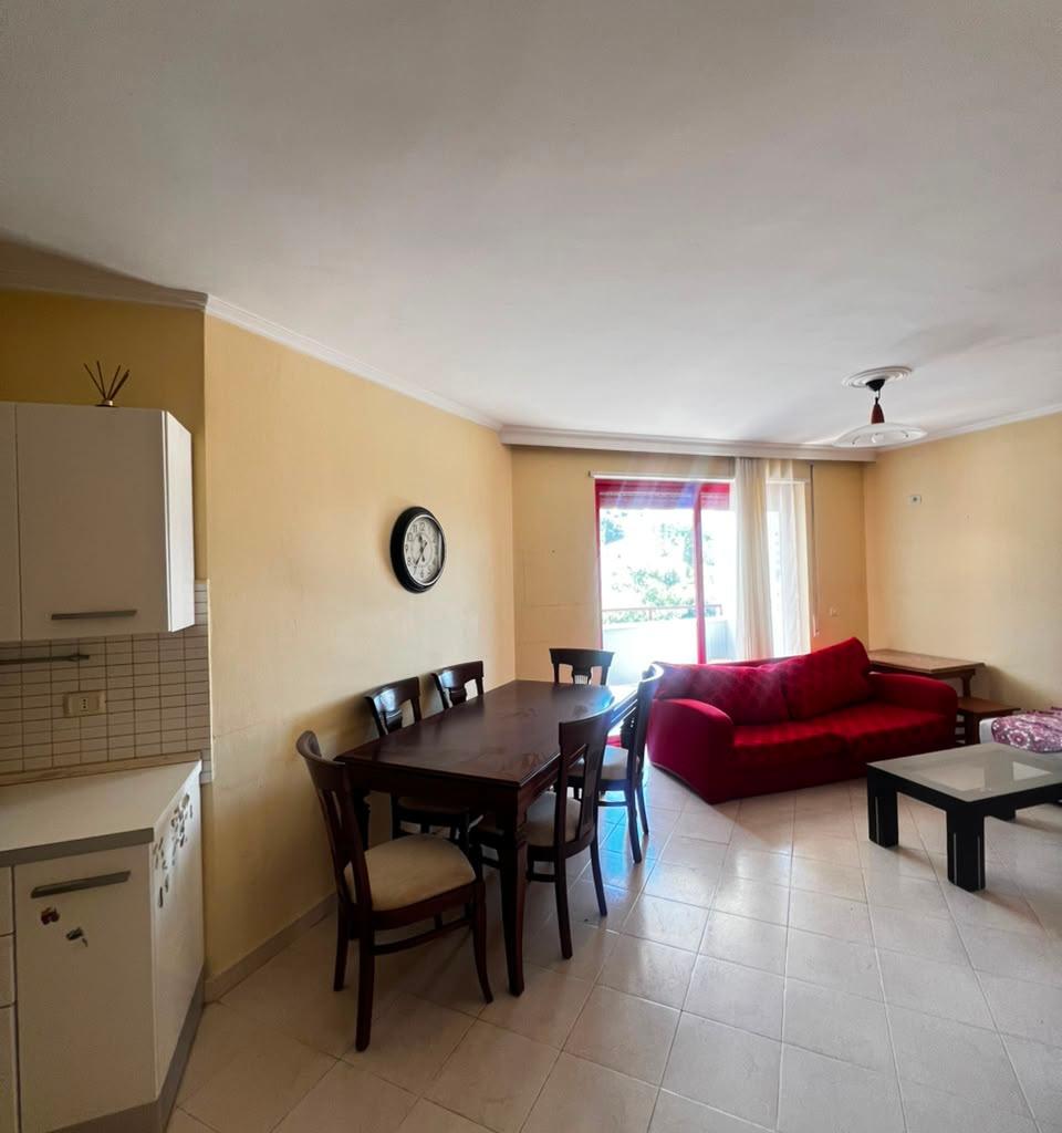 SHITET APARTAMENT 2+1+2+3 BALLKONE PRANE MUZEUT ARKEOLOGJIK