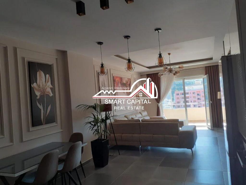 SHITET APARTAMENT 2+1 PRANË PASTIÇERI ELEZAJ,VLORË!