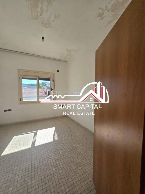 SHITET APARTAMENT 2+1 NË AFËRSI TË GJENDJES CIVILE,VLORË!