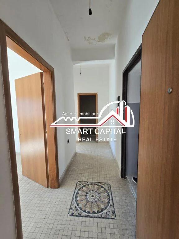 SHITET APARTAMENT 2+1 NË AFËRSI TË GJENDJES CIVILE,VLORË!