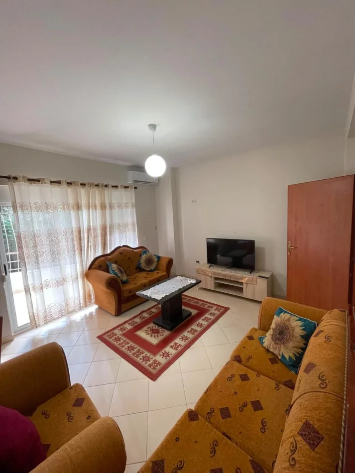 Tirane, jepet me qera apartament 2+1 Kati 2, 90 m² 500 € (Fusha Ali Demi)
