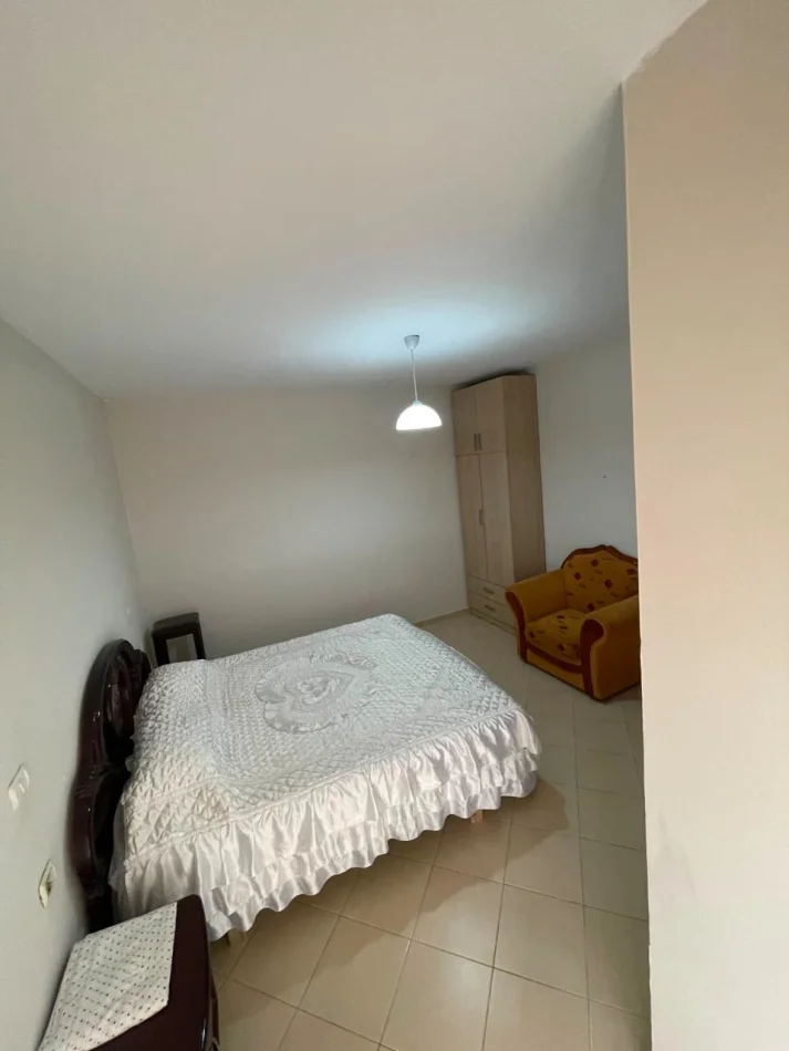 Tirane, Apartment 2+1 for Rent, Second Floor, 90 m², 500 € (Fusha Ali Demi)