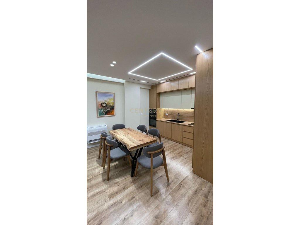 Liqeni i Thate, 2+1+2 Apartment + Parking for Rent