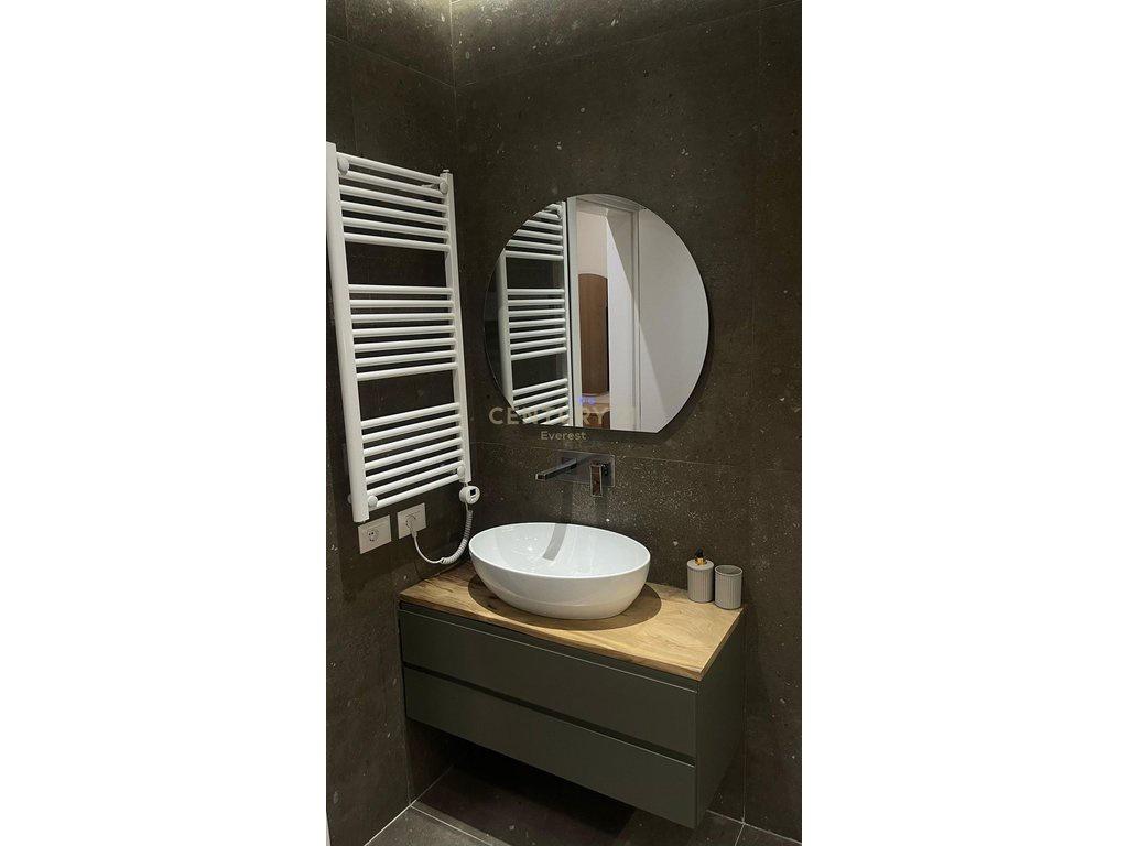 Liqeni i Thate, 2+1+2 Apartment + Parking for Rent