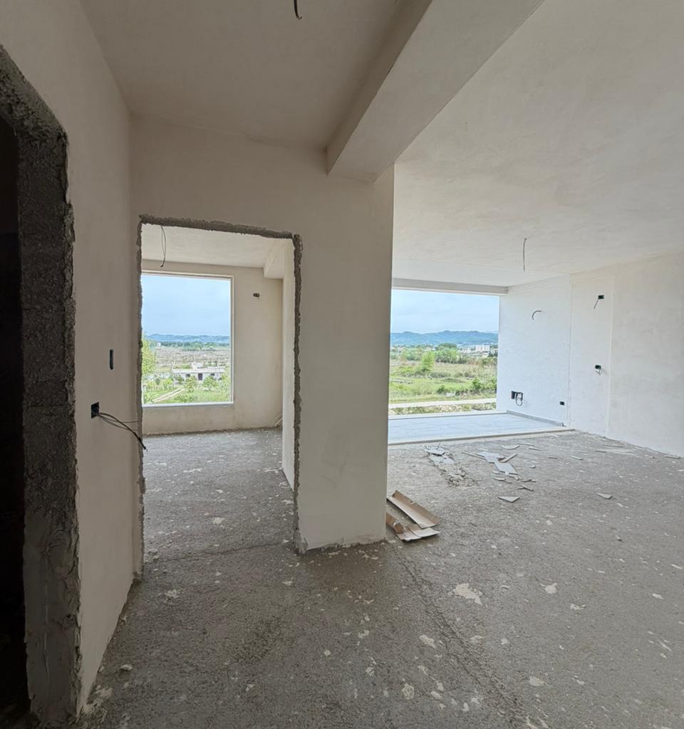 APARTAMENT NE SHITJE 1+1 GJIRI LALEZIT PORTO LALEZ