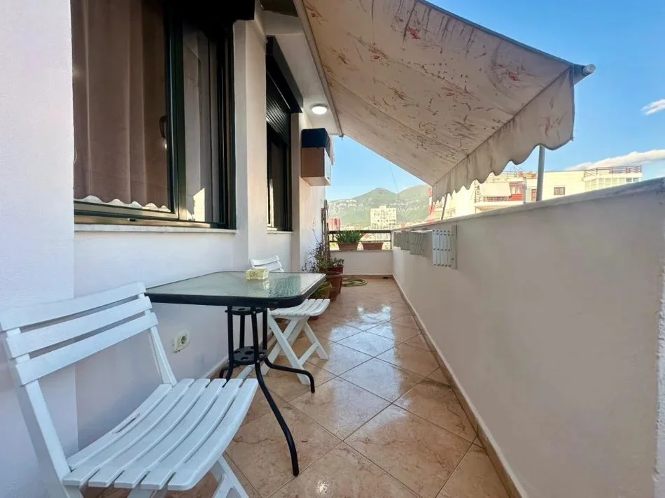Tirane, apartment for rent 2+1, 5th Floor, 80 m², €800 (Selvia)