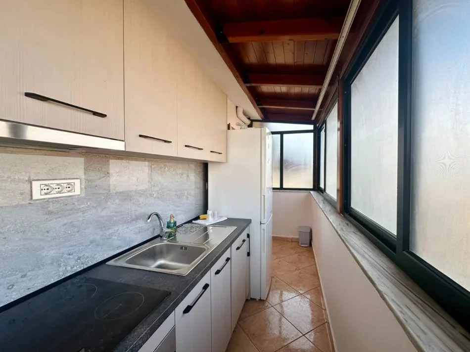 Tirane, apartment for rent 2+1, 5th Floor, 80 m², €800 (Selvia)