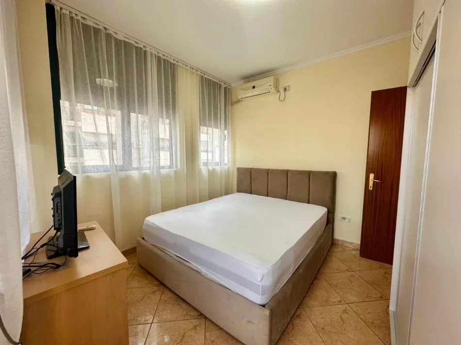 Tirane, apartment for rent 2+1, 5th Floor, 80 m², €800 (Selvia)