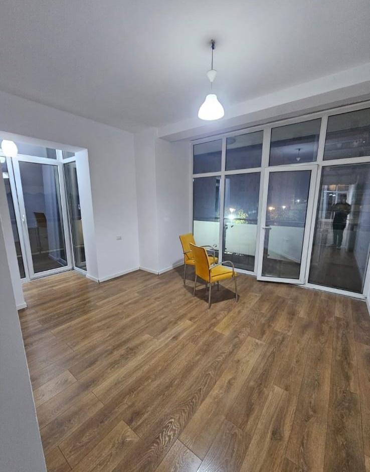 🏢 Affitto Ufficio 3+1 – Kika 2, Comune di Paris