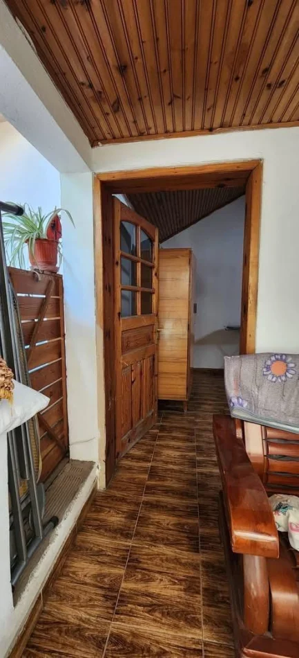 Tirana, affitto appartamento 1+1 Piano 1, 50 m² 250 € (Brryli)