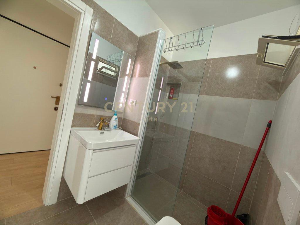 0699436774 SHITET APARTAMENTI 2+1 TEK ISH-URT ,DURRES !