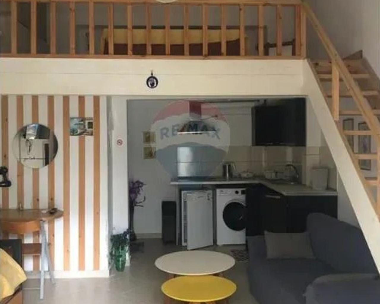 🏢 AMBIENT KOMERCIAL NË SHITJE – LUNGOMARE, VLORË