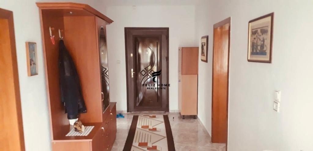 Villa privata in vendita 120 m² a Berzhite a 250.000 euro