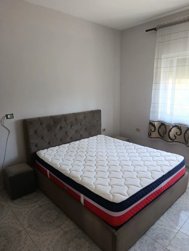 Tirane, Apartment for Rent 1+1 Second Floor, 70 m² 350 € (Below American Hospital 2)