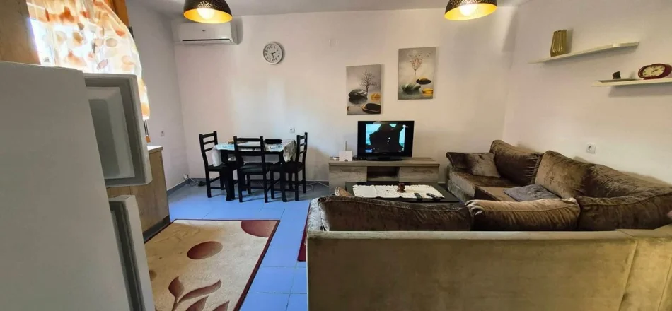Tirane, Apartment for Rent 1+1, Second Floor, 60 m², 350 € (Ali Demi)