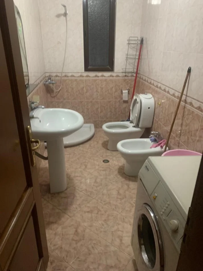 Tirane, Apartment for Rent 1+1, 5th Floor, 65 m², €450 (Tregu Elektrik)