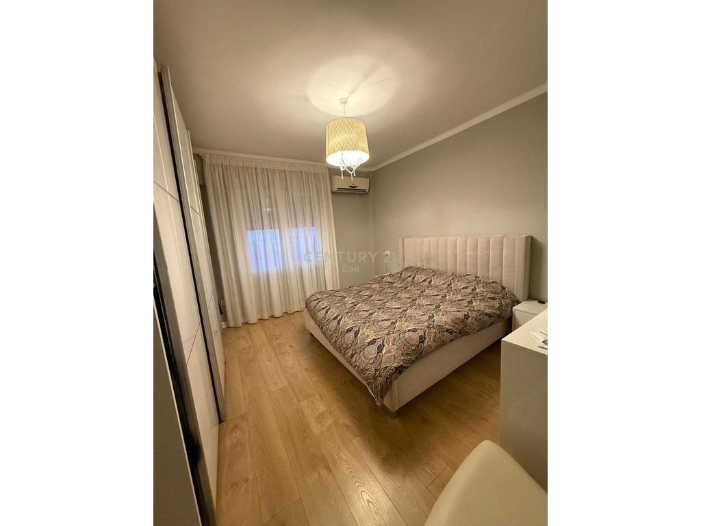 068439420SHITET APARTAMENT 2+1 RRUGA E RE E PORTIT, DURRES !