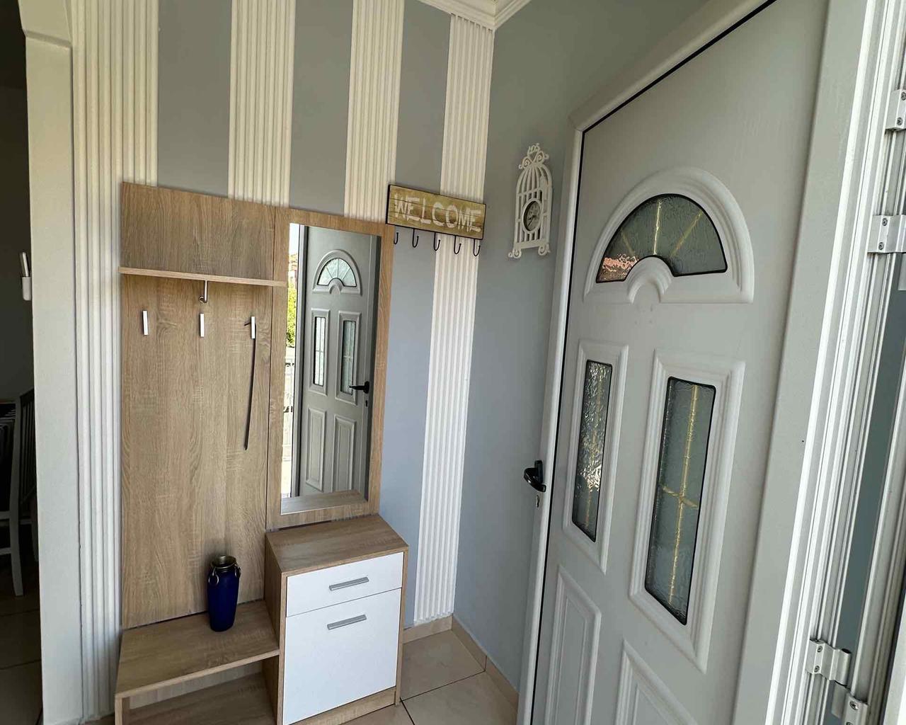 Jepet me qera shtëpi private 2+1