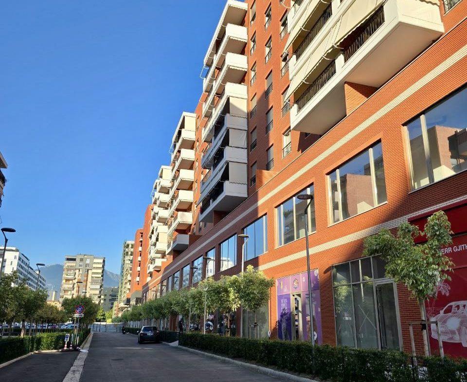 🏢 Zyrë Premium me Qira në Kompleksin Delijorgji