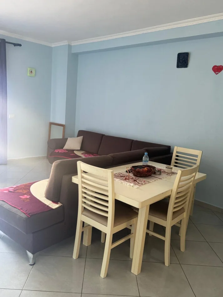 Tirane, affitto appartamento 2+1 Piano 2, 110 m² 470 € (Astir)