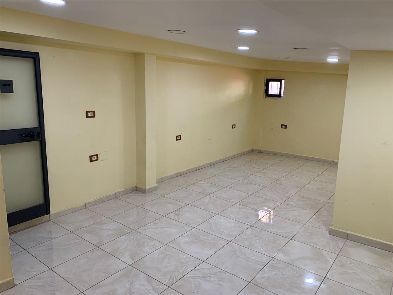 ZYRE ME QERA 30 M2 RRUGA E DURRESIT 420 EURO