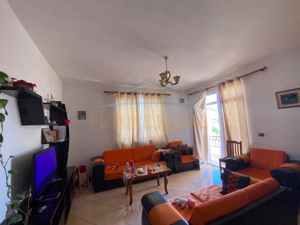 0694603851,Shitet, Shtëpi Private, Sauk, Tiranë.