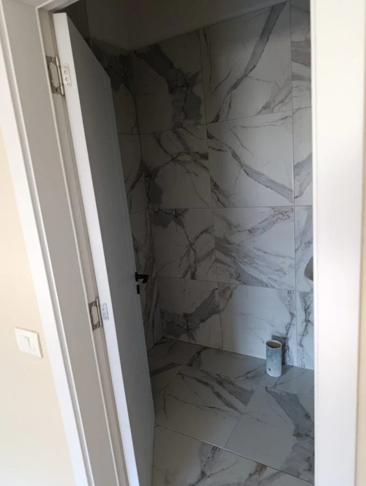 Tirane, Apartment 2+1 for Rent, 3rd Floor, 110 m², €600 (Rruga 5 Maji)