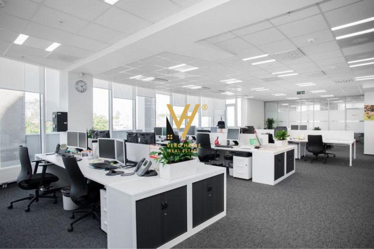 JEPET ZYRE 165 M2 ME QIRA TE RRUGA E DIBRES 1.000 EURO