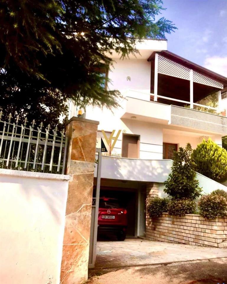 SHITET VILE TRE KATESHE TE VILAT GJERMANE 700.000 EURO