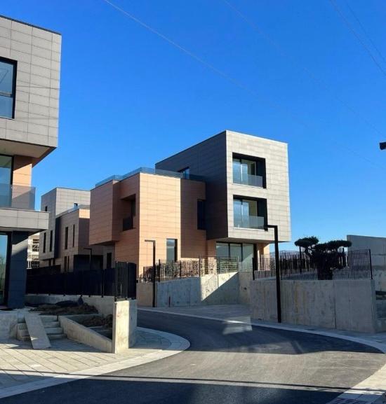 ✅ DETACHED VILLA WITH PRIVATE ELEVATOR | Luminor