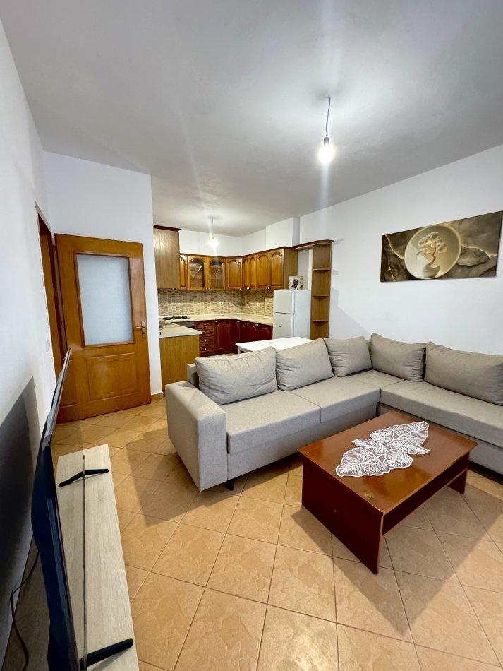 APARTAMENT ME QERA 2+1 LAPRAKE 55.000 LEKE