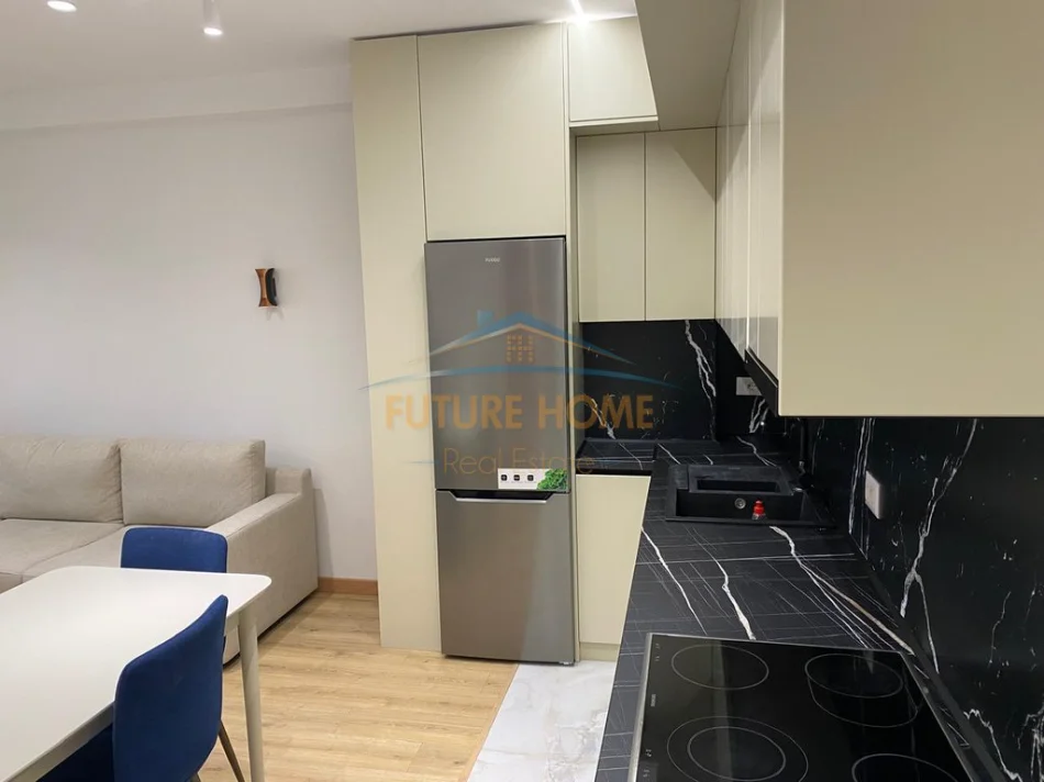 Tirane, vendesi appartamento 1+1 Piano 9, 61 m² 130.000 € (UNAZA E RE)