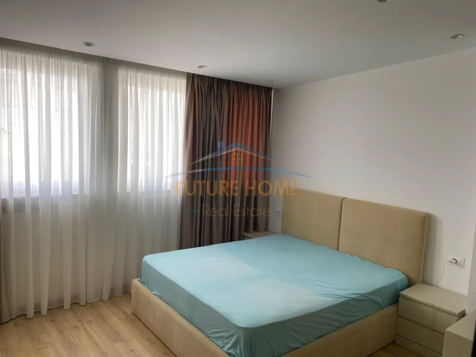 Tirane, vendesi appartamento 1+1 Piano 9, 61 m² 130.000 € (UNAZA E RE)