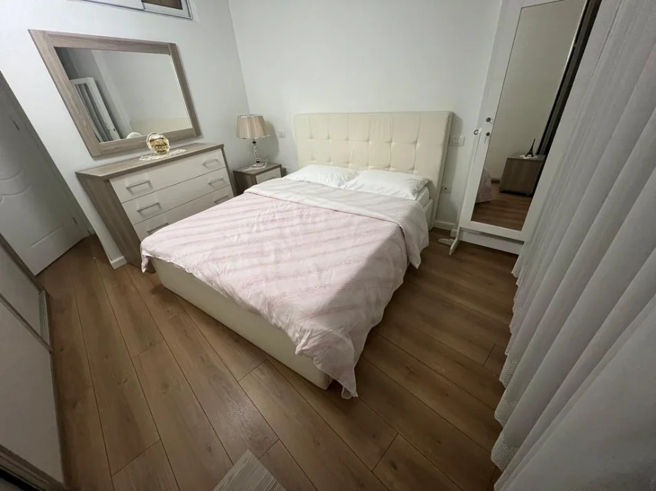 Tirana, Apartment for Sale 2+1, 5th Floor, 117 m², €173,000 (Prime Location)