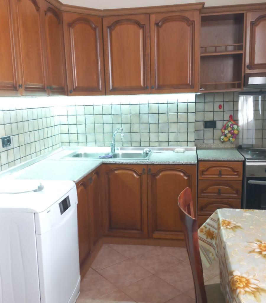 Appartamento in affitto 1+1 in zona centrale a 60.000 lek