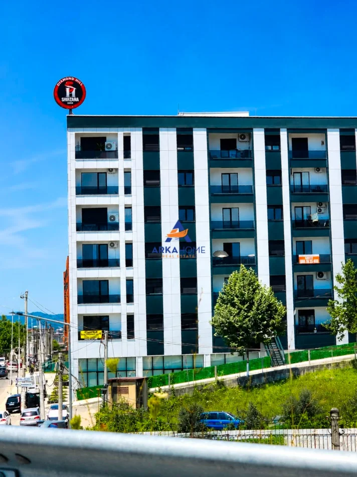 Tirane, shitet apartament 3+1+Ballkon Kati 1, 150 m² 202.500 €
