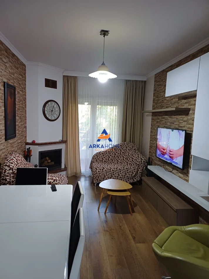 Tirane, shitet apartament 3+1+Ballkon Kati 3, 105 m² 280.000 €