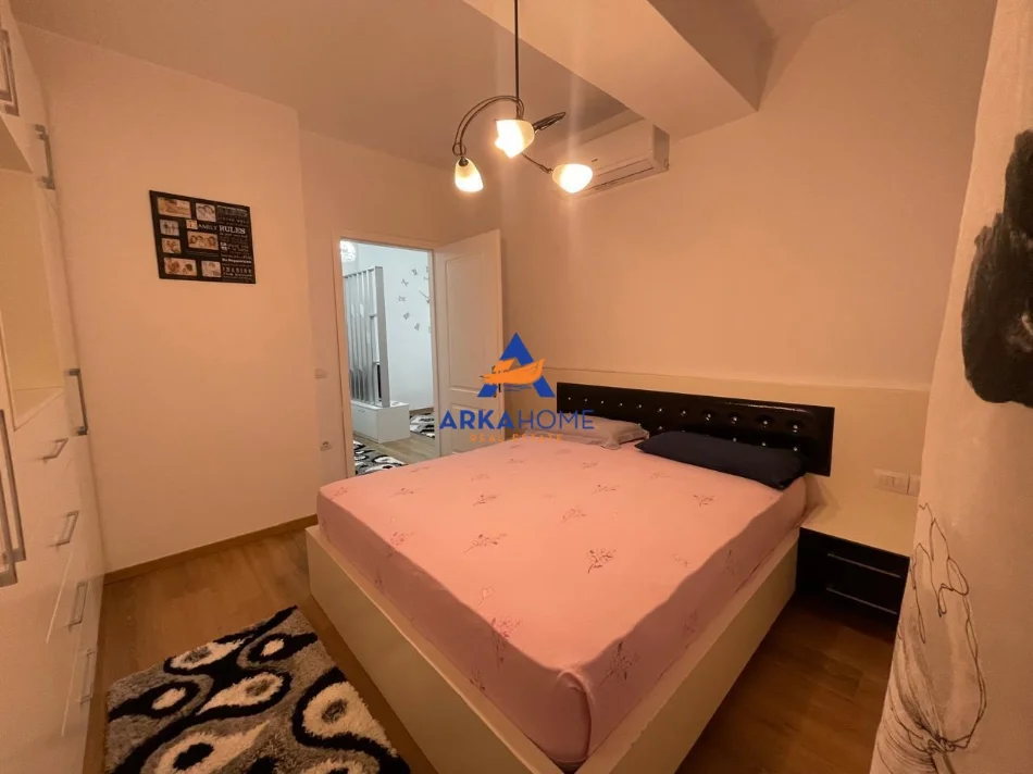 Tirane, shitet apartament 1+1+Ballkon Kati 4, 50 m² 125.000 €