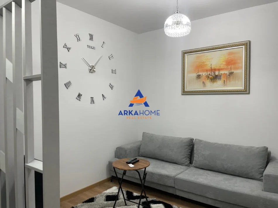 Tirane, shitet apartament 1+1+Ballkon Kati 4, 50 m² 125.000 €