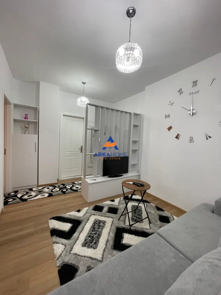 Tirane, shitet apartament 1+1+Ballkon Kati 4, 50 m² 125.000 €