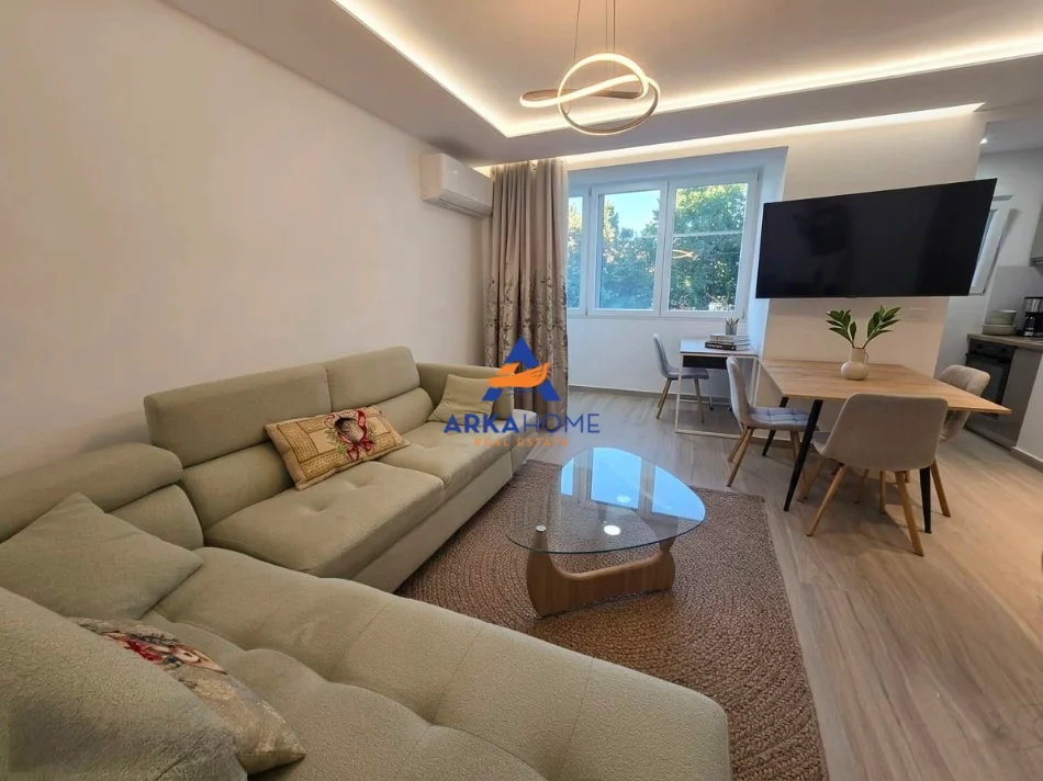 Tirane, shitet apartament 2+1+Ballkon Kati 7, 76 m² 200.959 €