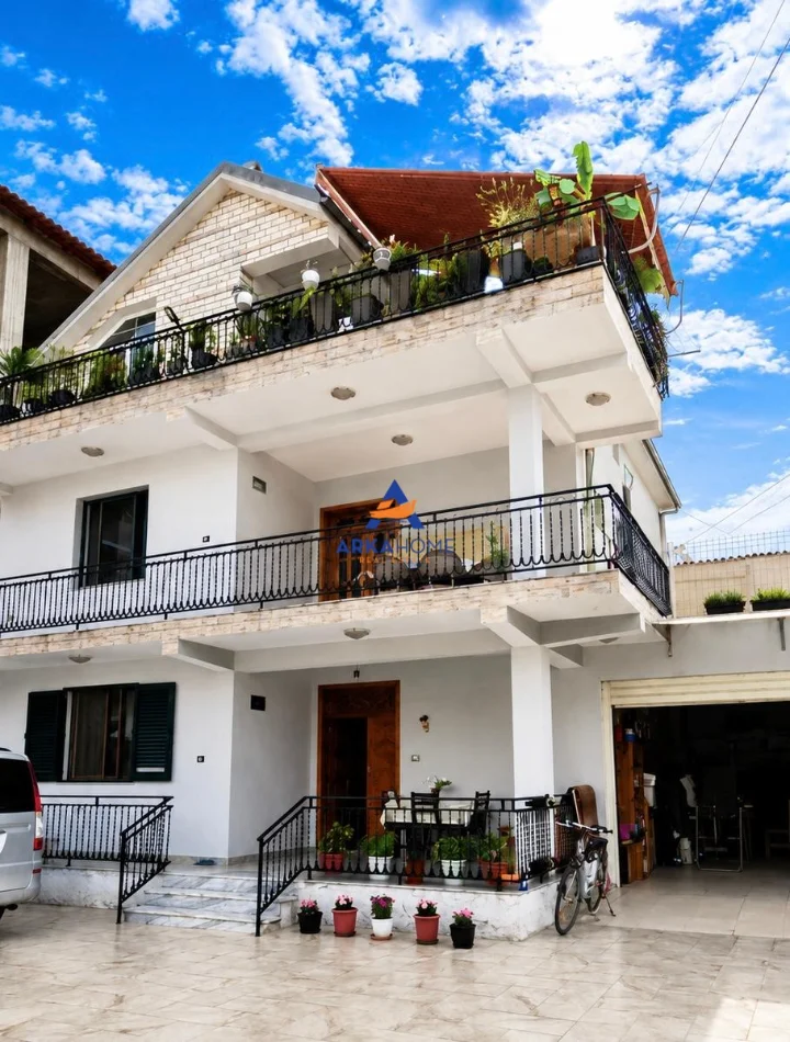 Tirane, shitet Vile Vile 3 Katshe , 111 m² 550.000 €