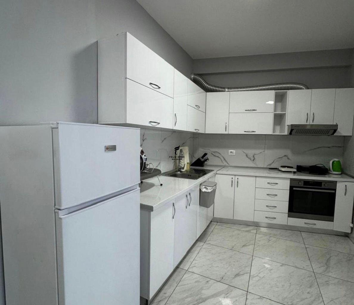 APARTAMENT ME QERA 1+1 KOMUNA E PARISIT 80.000 LEKE FH-7941