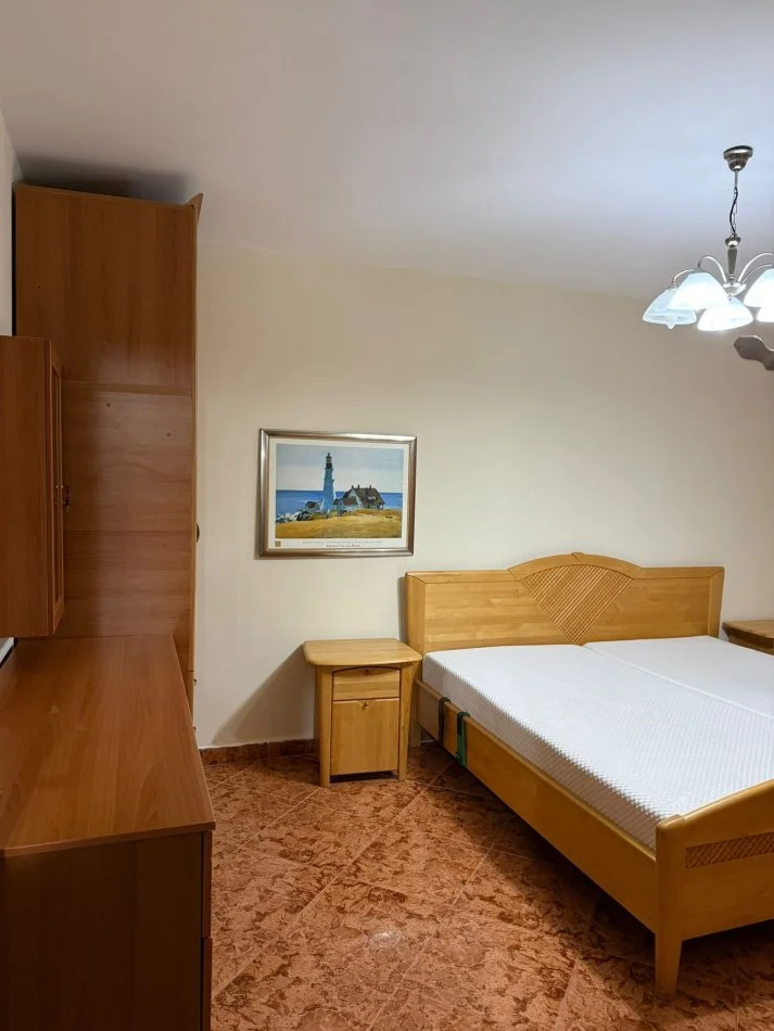 Tirane, affitto appartamento 2+1 Piano 1, 75 m² 600 € (ALI DEMI)