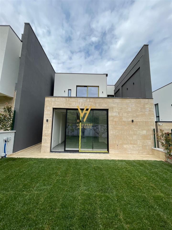 SHITET VILE 3 KATESH TE LIQENI I FARKES 750.000 EURO