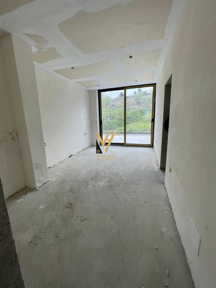 SHITET VILE 3 KATESH TE LIQENI I FARKES 750.000 EURO