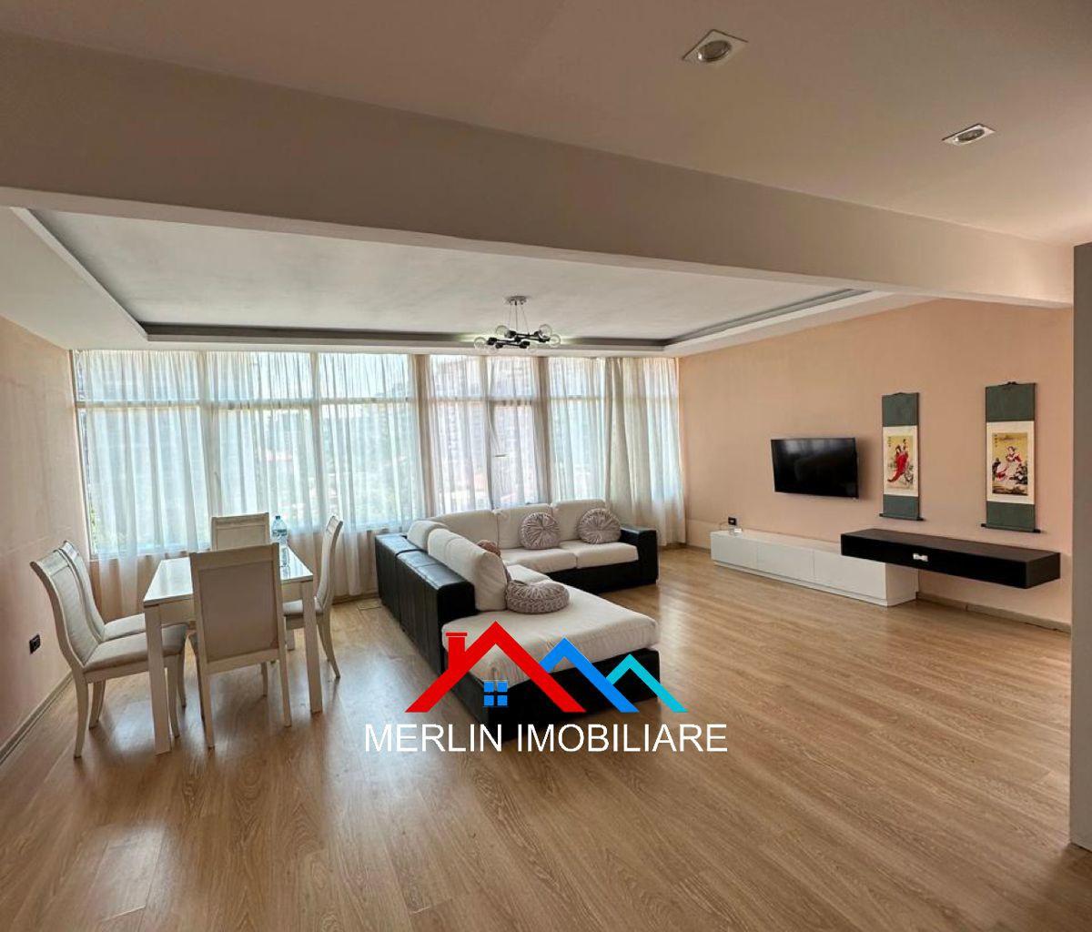 JEPET APARTAMENT 2+1+VERANDE NE RRUGEN DRITAN HOXHA.