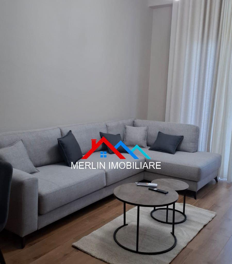 JEPET APARTAMENT 1+1 ME QERA TEK RRUGA DRITAN HOXHA.