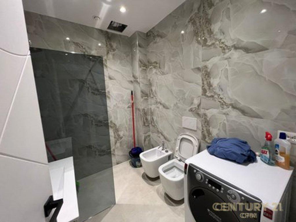 JAPIM PER QIRA APARTAMENT 2+1+2 TEK LIQENI I THATE!
